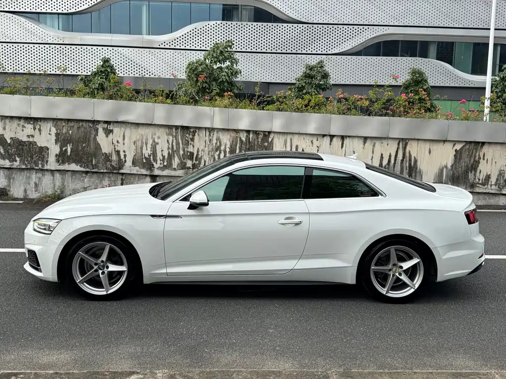 Audi A5 (Import) — миниатюра 4