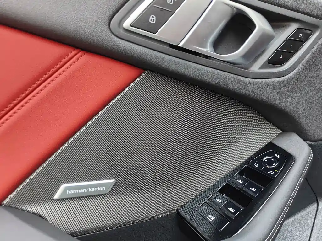 BMW 2 Series — миниатюра 11