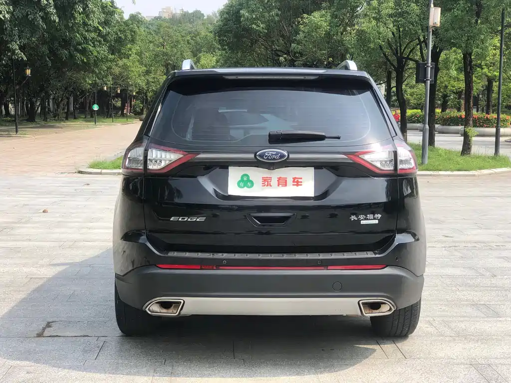 Ford Edge — миниатюра 6