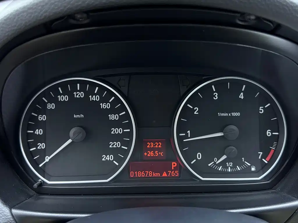 BMW 1 Series (Import) — миниатюра 12