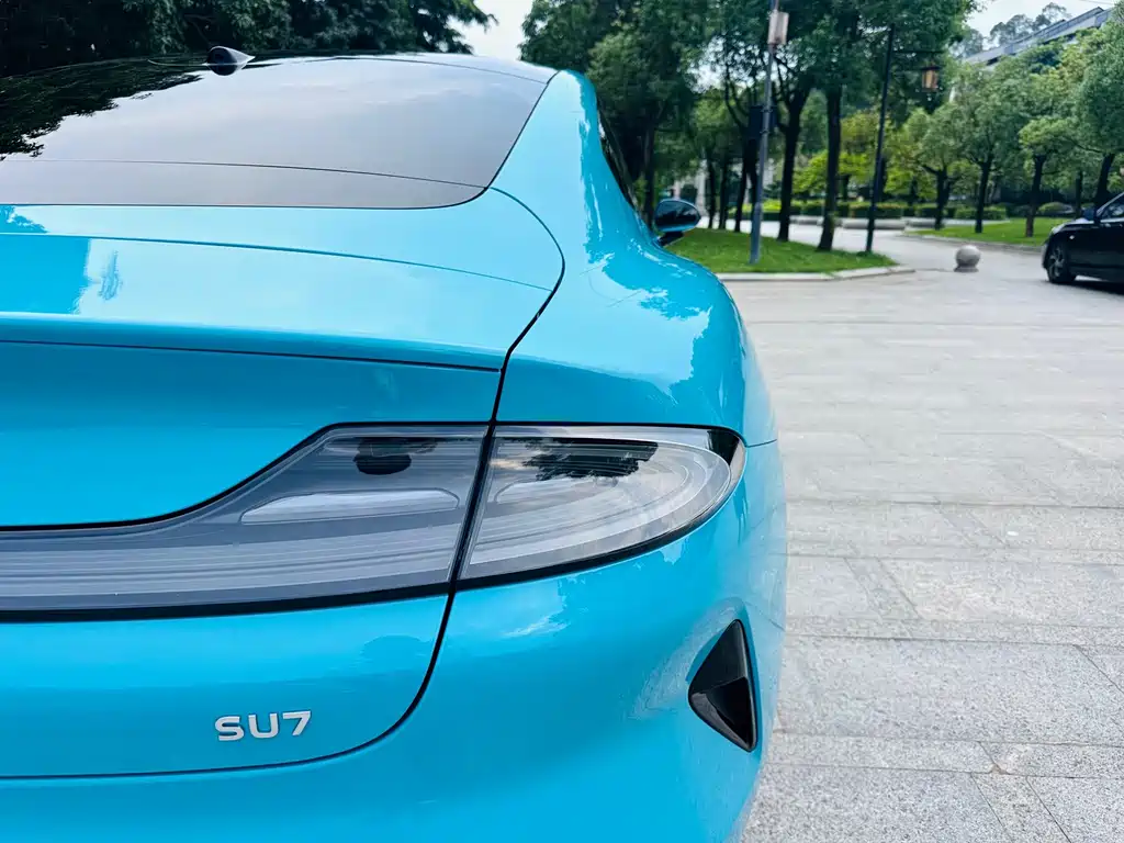 Xiaomi SU7 — миниатюра 9