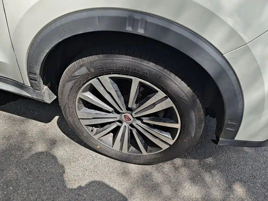 Roewe RX5 — миниатюра 8
