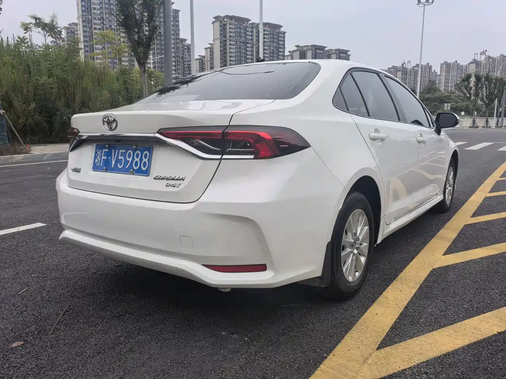 Toyota Corolla — миниатюра 5