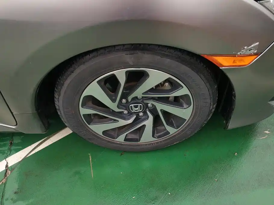 Honda Civic — миниатюра 6