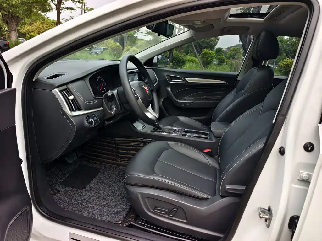 Roewe Roewe i6 Classic — миниатюра 4
