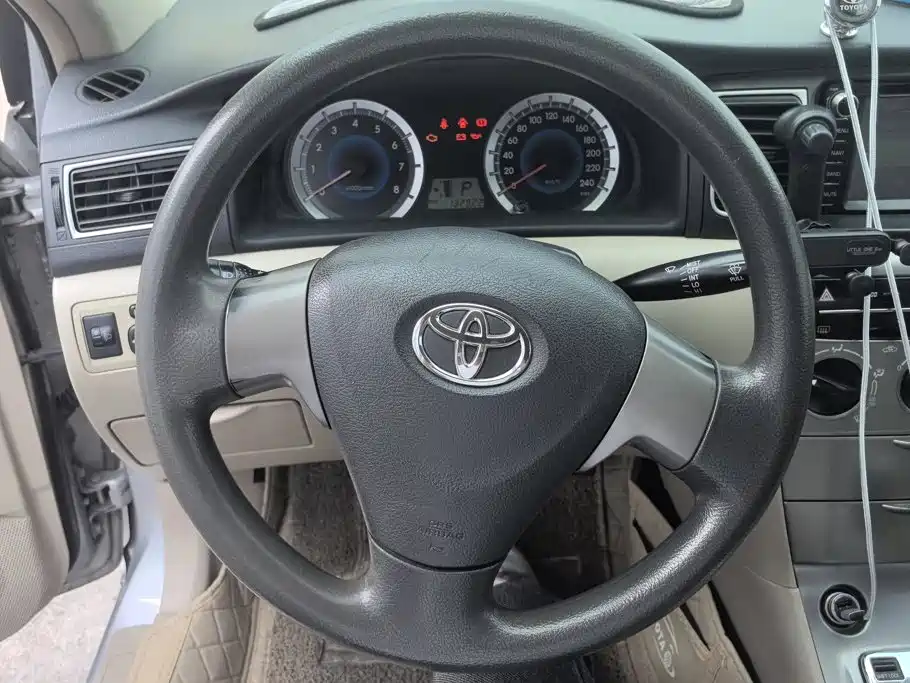 Toyota Corolla — миниатюра 15