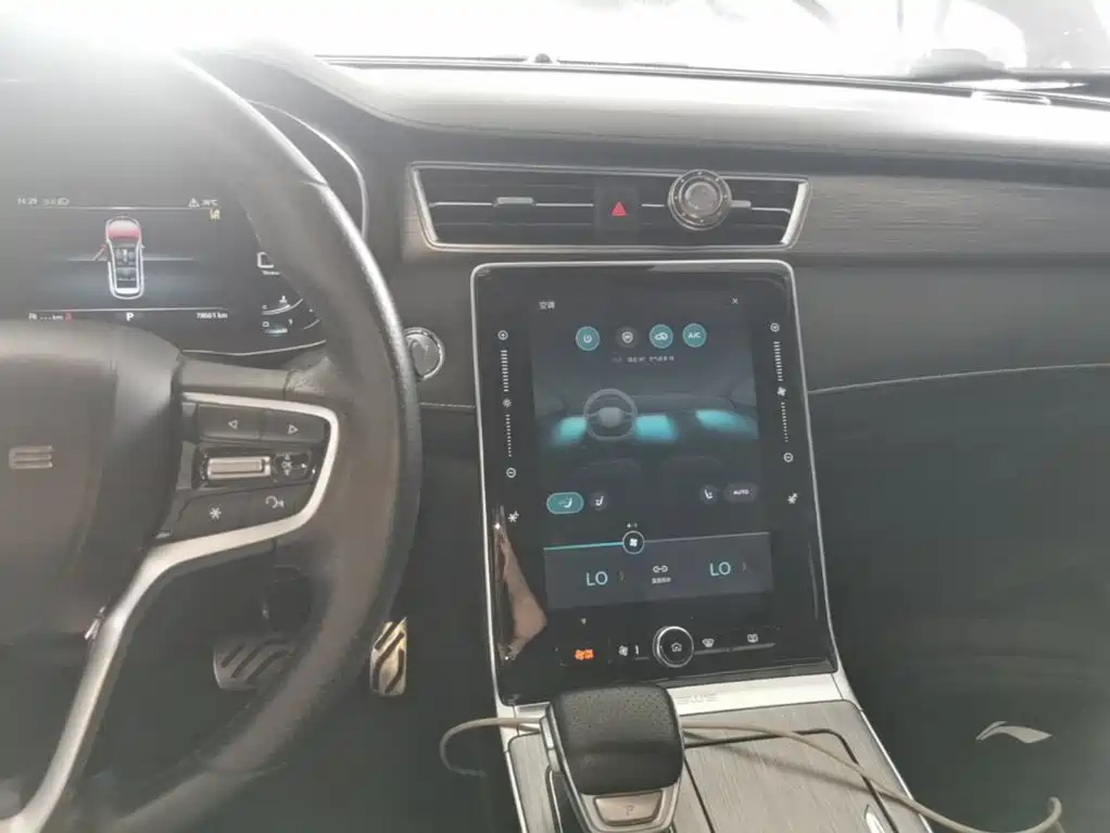 Roewe RX5 — миниатюра 13