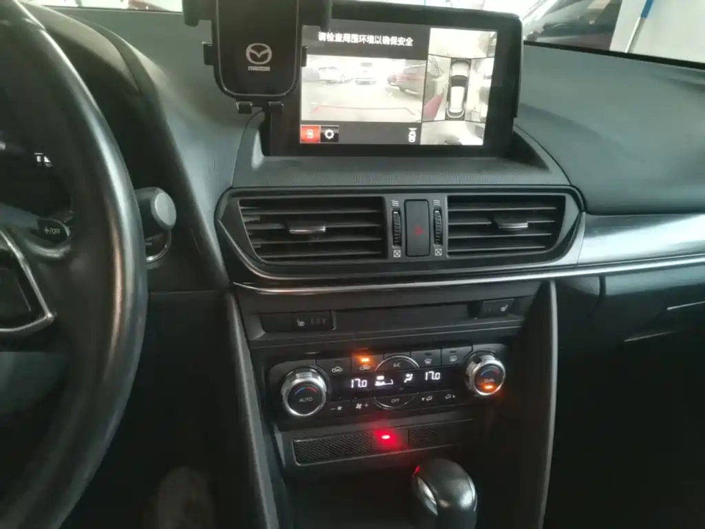 Mazda CX-4 — миниатюра 13