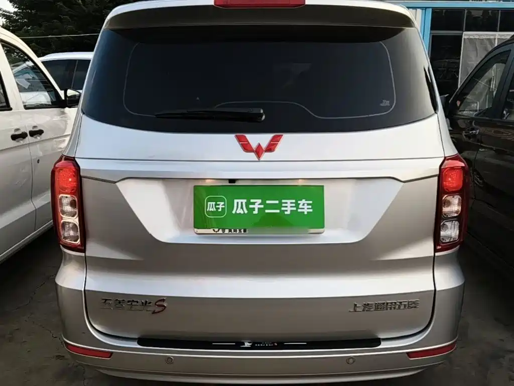 Wuling Hongguang — миниатюра 6
