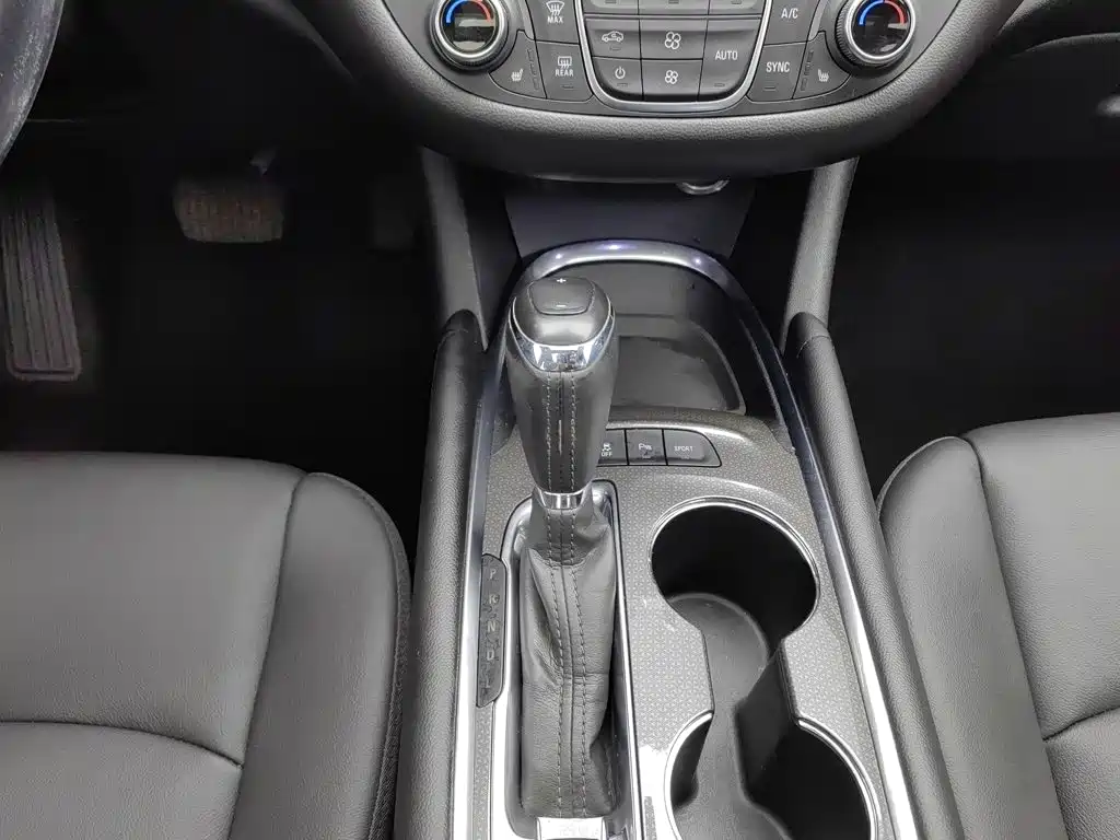 Chevrolet Malibu XL — миниатюра 13