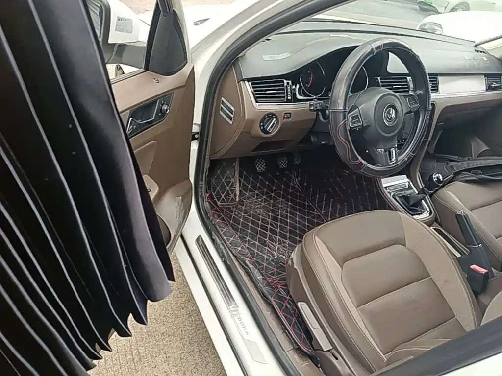 Volkswagen Bora — миниатюра 16