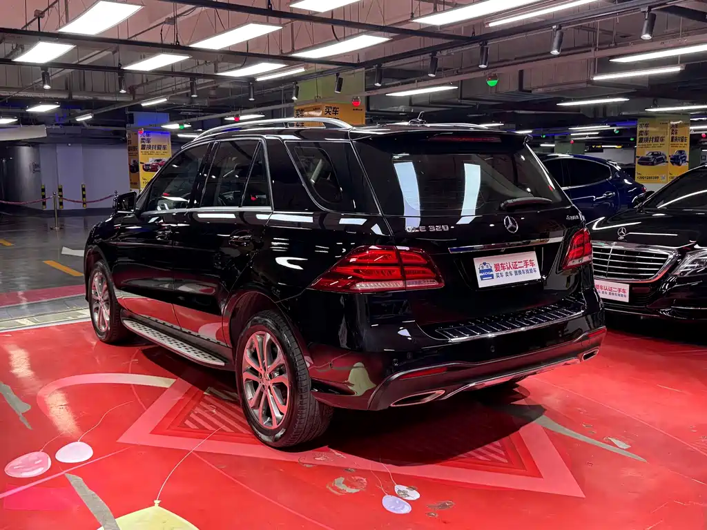 Mercedes-Benz GLE (Import) — миниатюра 7