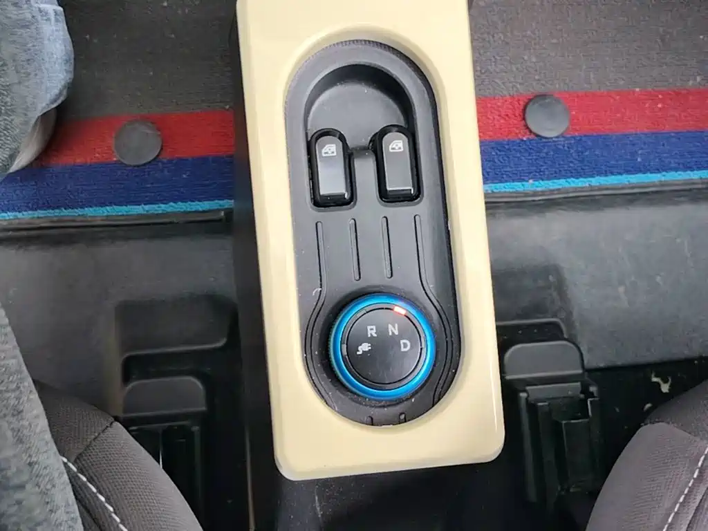 Wuling MINIEV — миниатюра 14