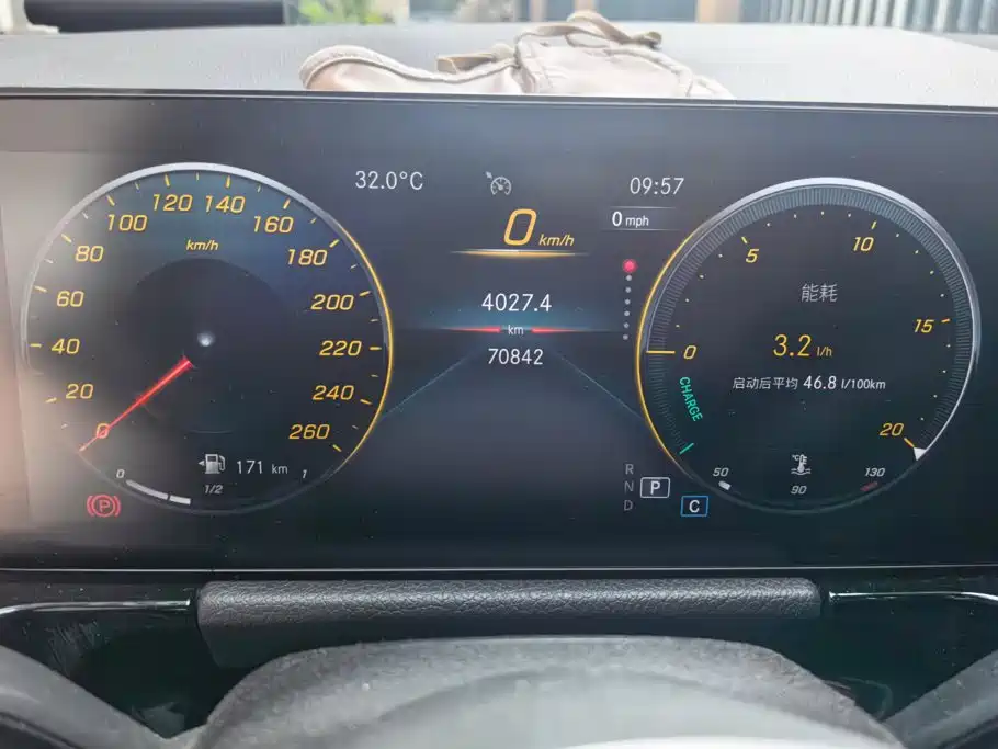 Mercedes-Benz GLA — миниатюра 14