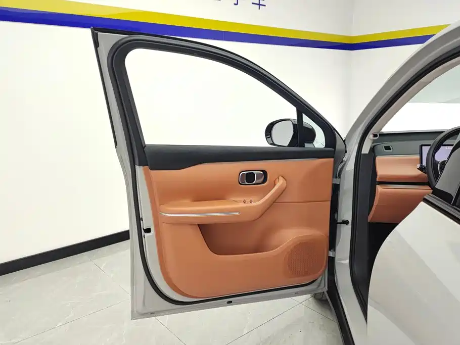 Leapmotor Leapmotor C10 — миниатюра 7