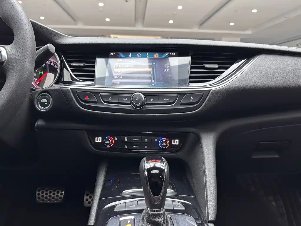 Buick Regal — миниатюра 10