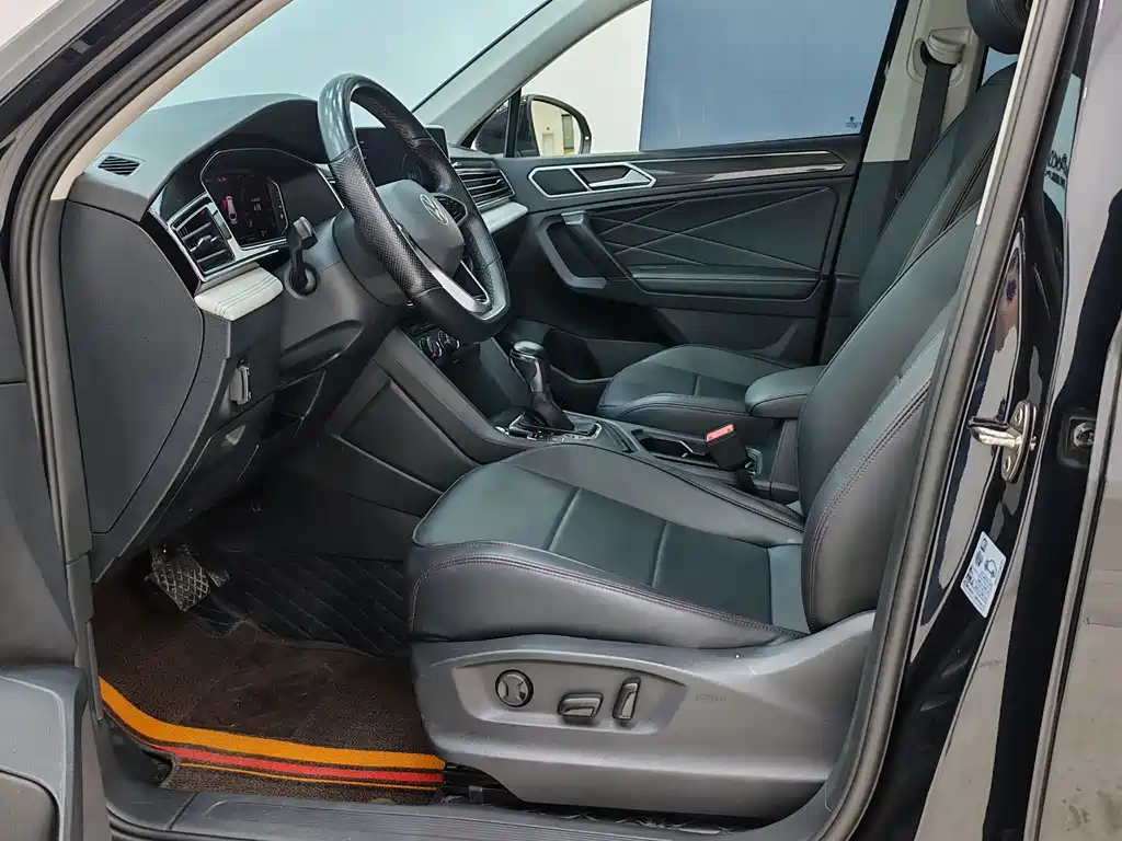 Volkswagen Tiguan L L 2023 280TSI AT