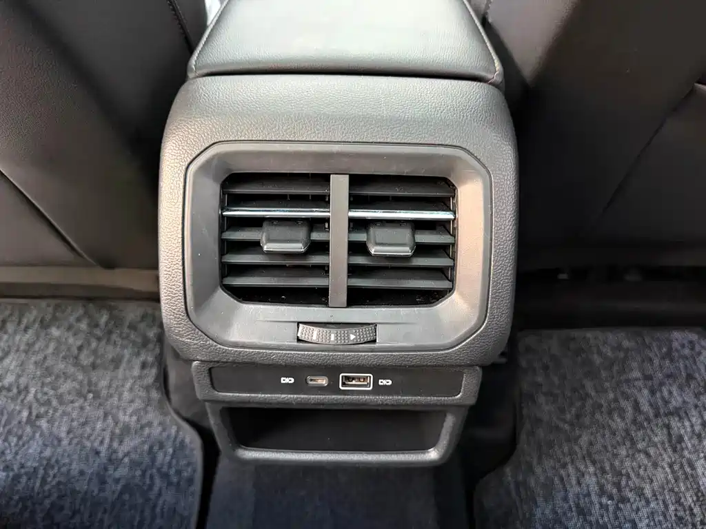 Volkswagen Tharu — миниатюра 12