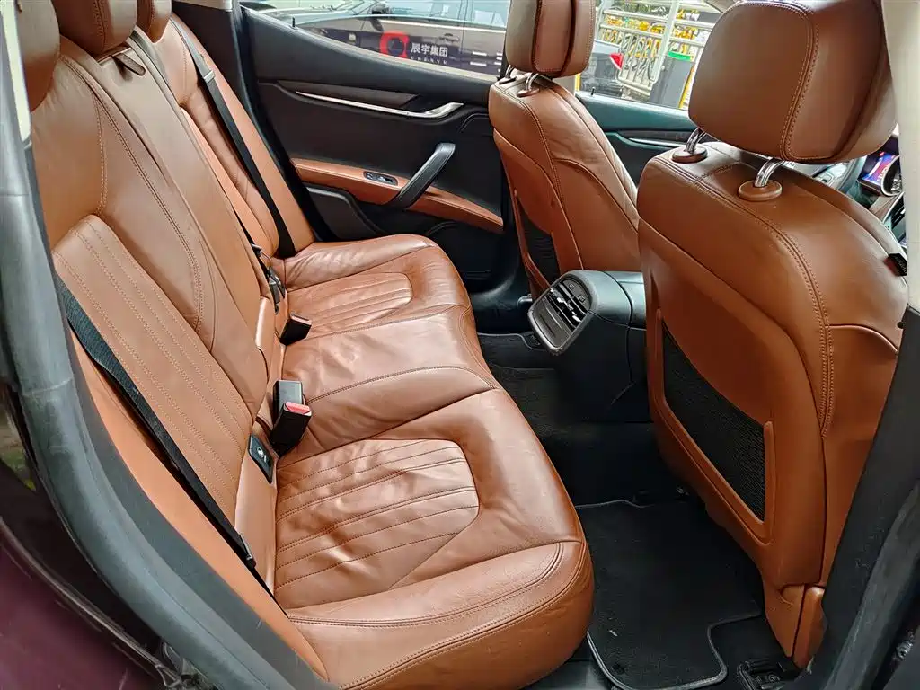 Maserati Ghibli — фотографии объявления, Фото 11