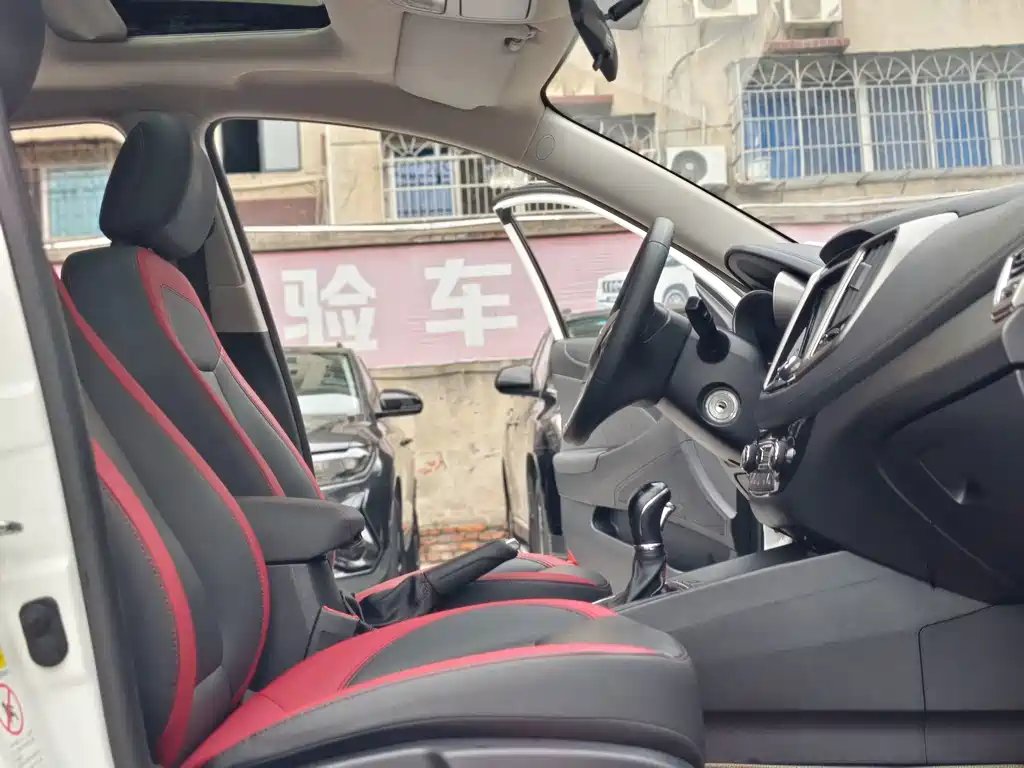 Changan Eado XT — миниатюра 12