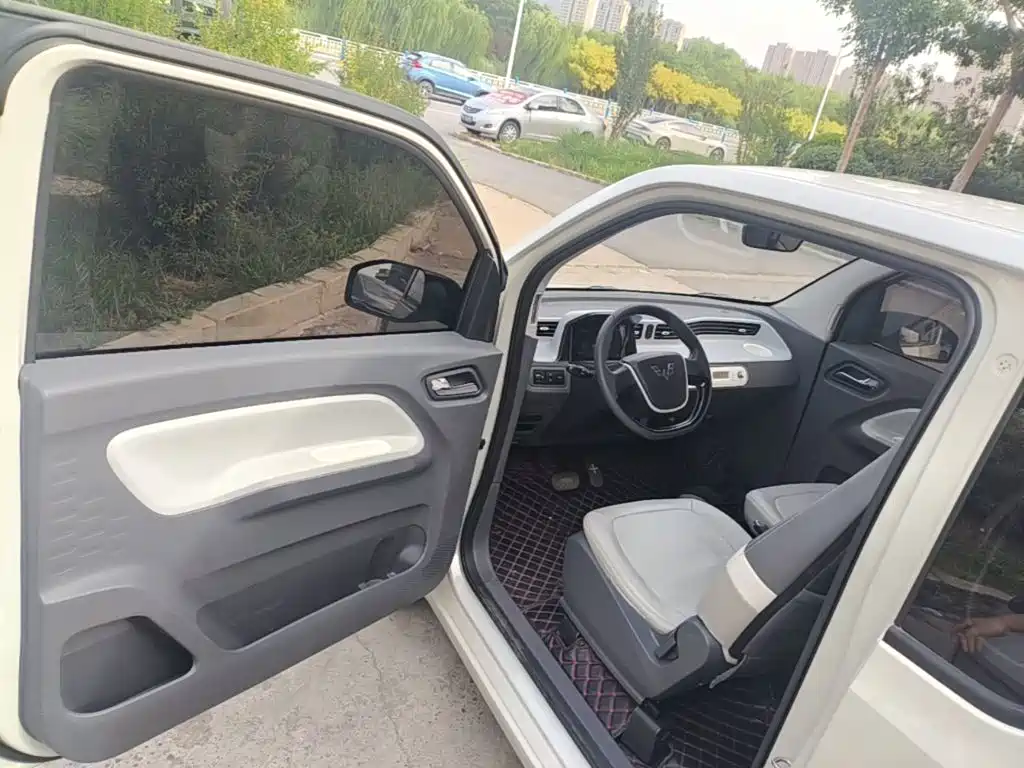 Wuling MINIEV — миниатюра 16