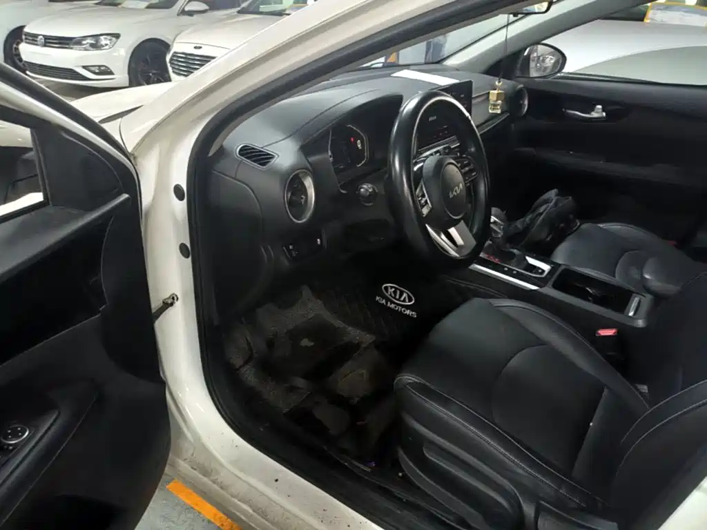 Kia K3 — миниатюра 16
