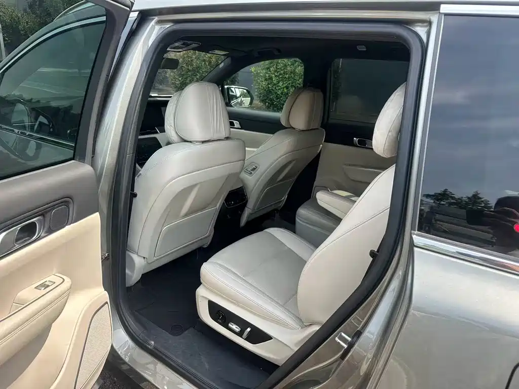 Li Auto Li ONE — миниатюра 10