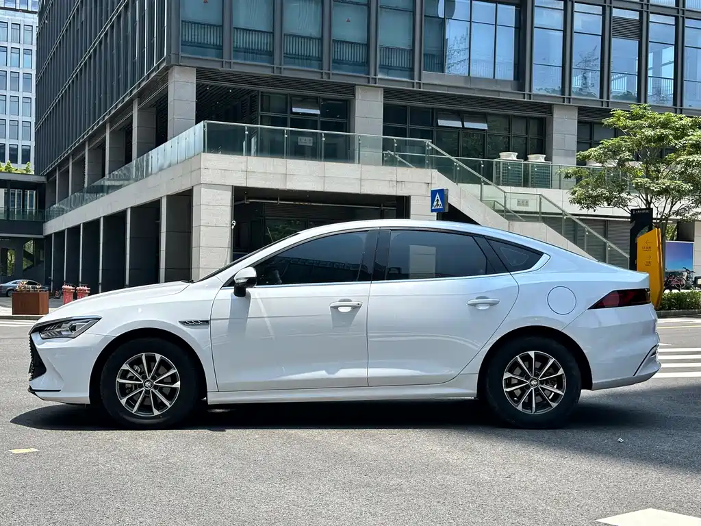 BYD Qin PLUS — миниатюра 8