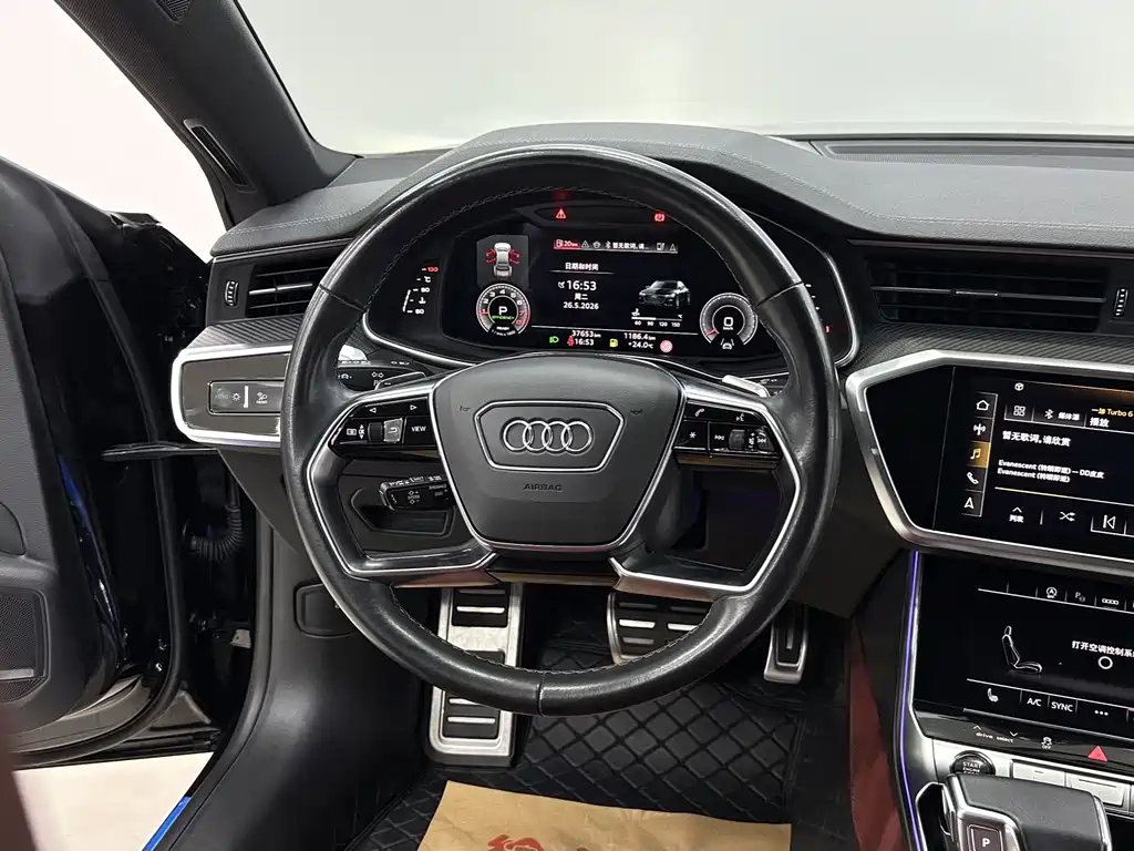 Audi A7L 2024 45 TFSI quattro S-line
