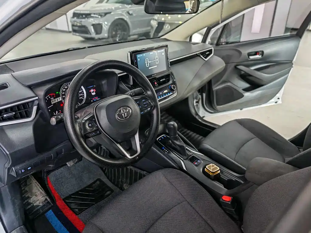 TOYOTA COROLLA