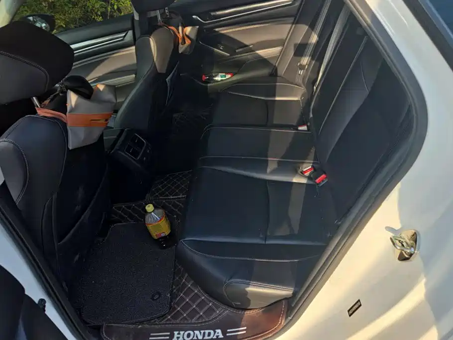 Honda Accord — миниатюра 10