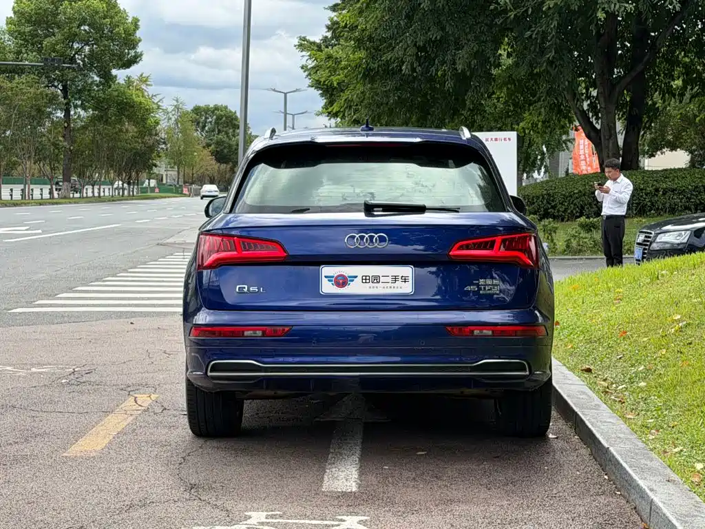 Audi Q5L — миниатюра 5