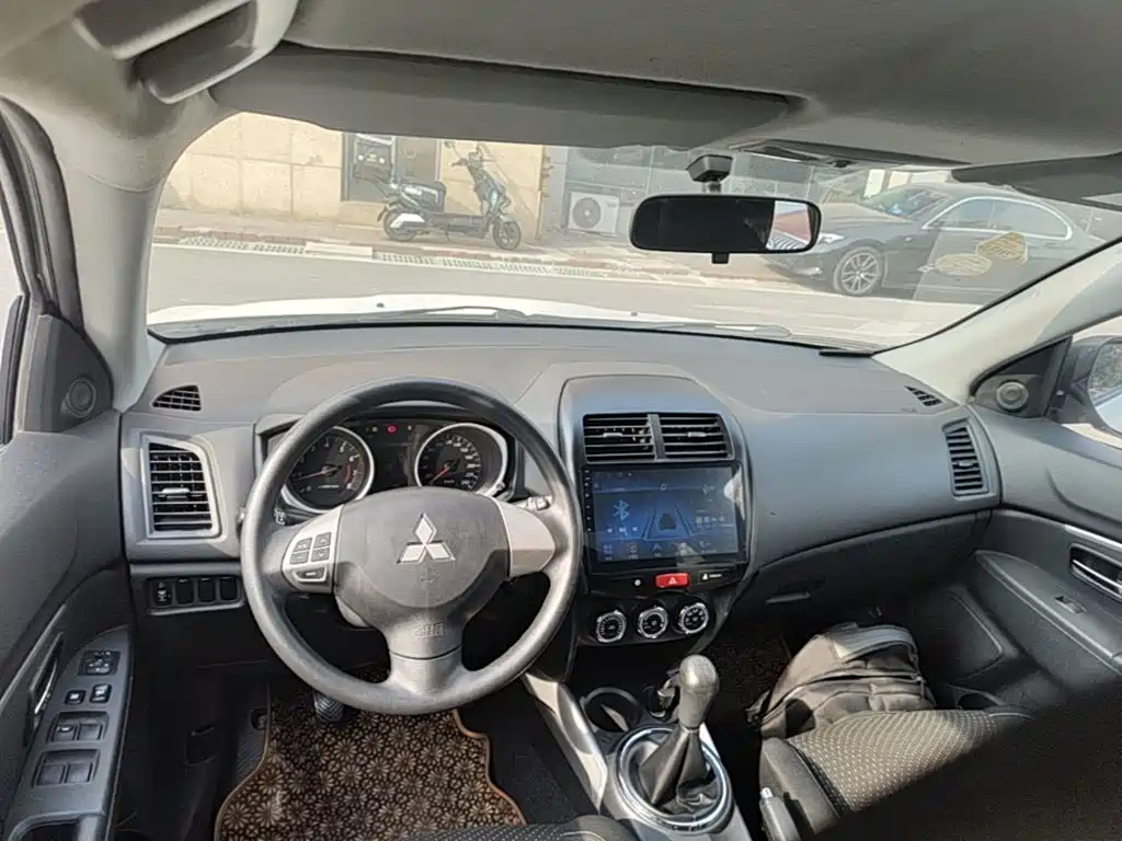 Mitsubishi ASX — миниатюра 10