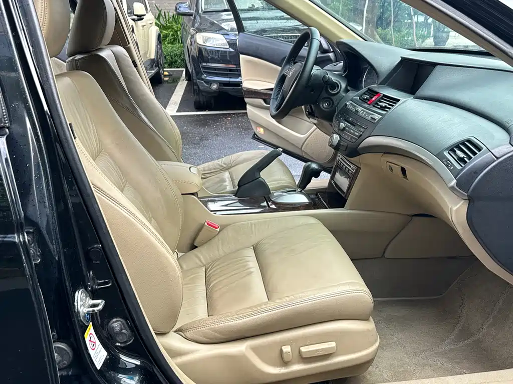 Honda Accord — миниатюра 10