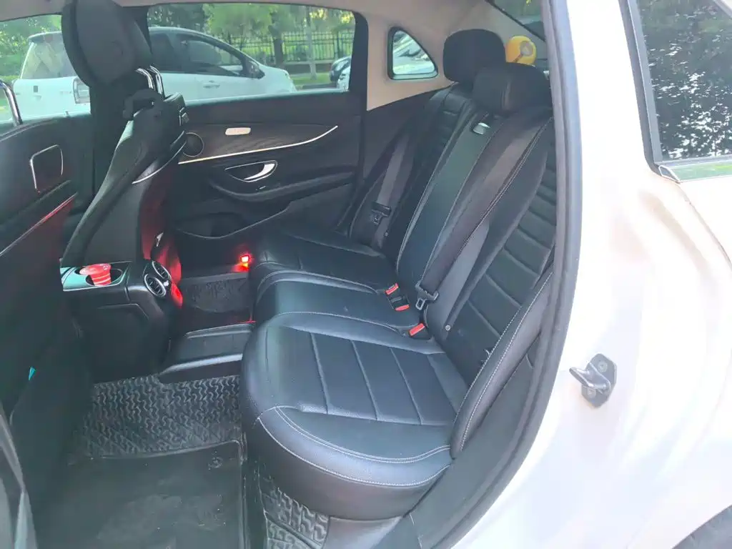 Mercedes-Benz E-Class — миниатюра 18