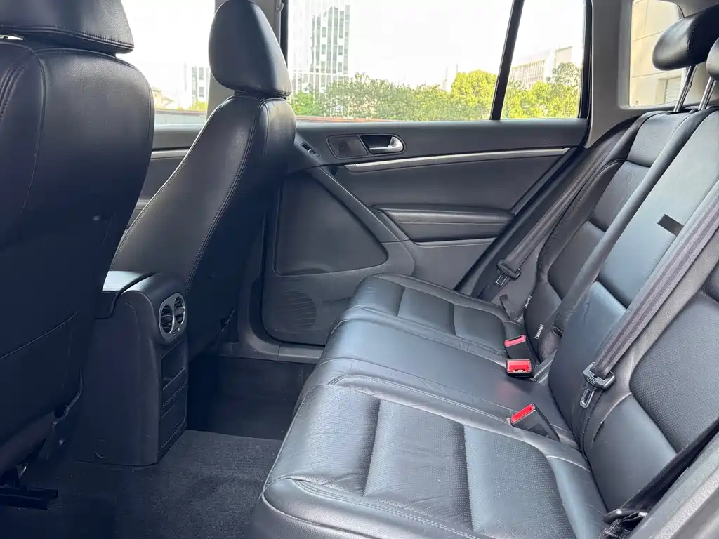 Volkswagen Tiguan — миниатюра 11