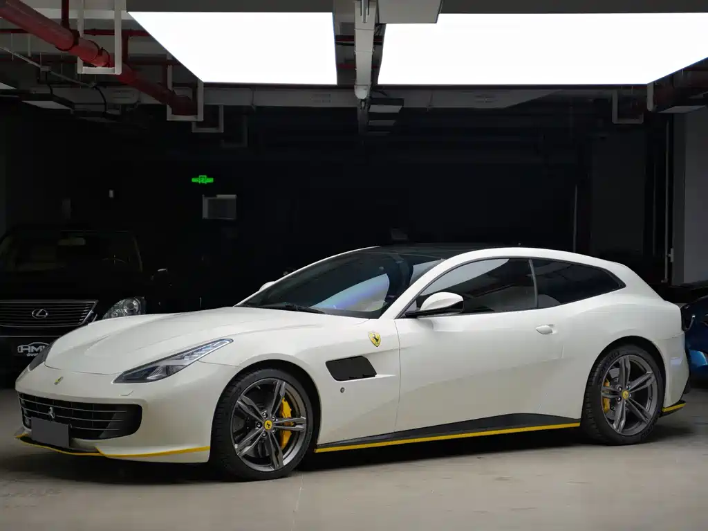 Ferrari GTC4Lusso 2017
