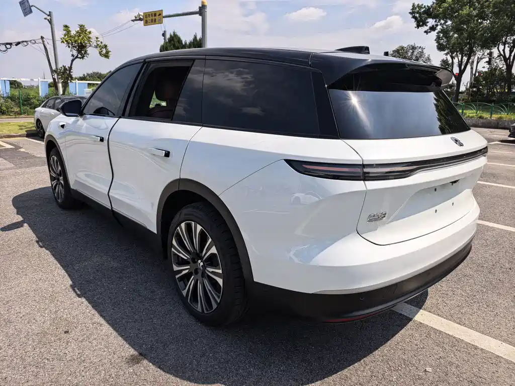 NIO ES8 — миниатюра 8