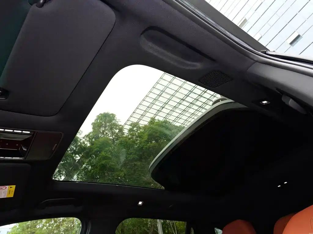 BYD Tang L L 2025 DM 175KM
