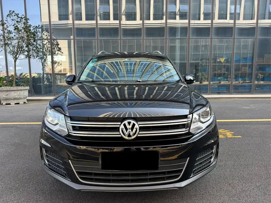 Volkswagen Tiguan — миниатюра 2