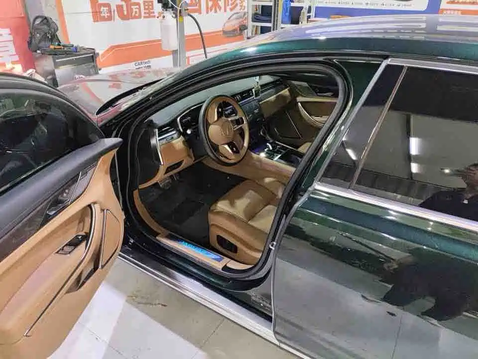 Jaguar XFL — миниатюра 7