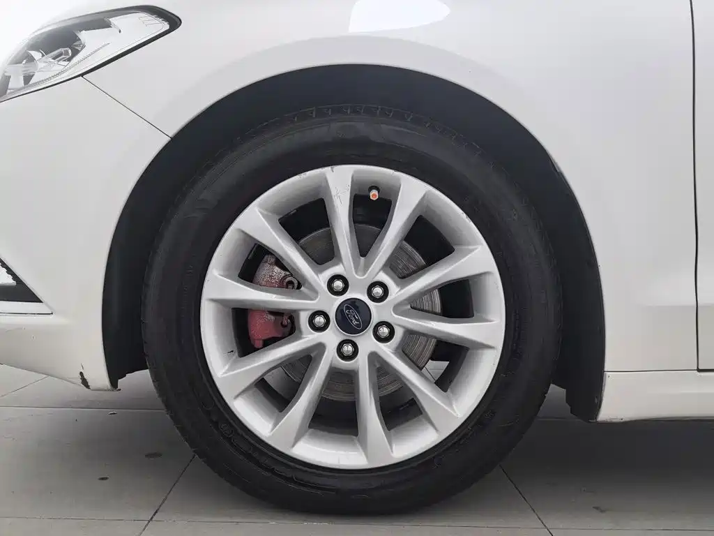 Ford Mondeo — миниатюра 17