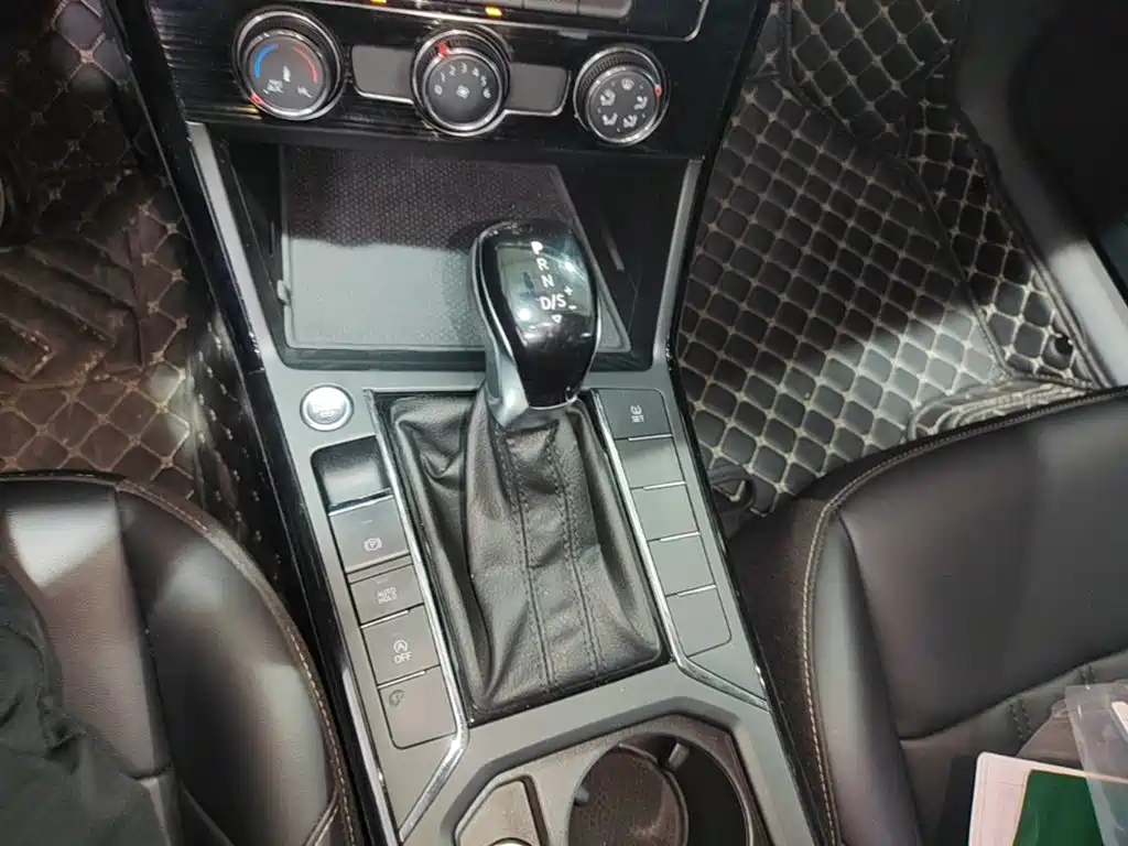 Volkswagen Passat — миниатюра 10
