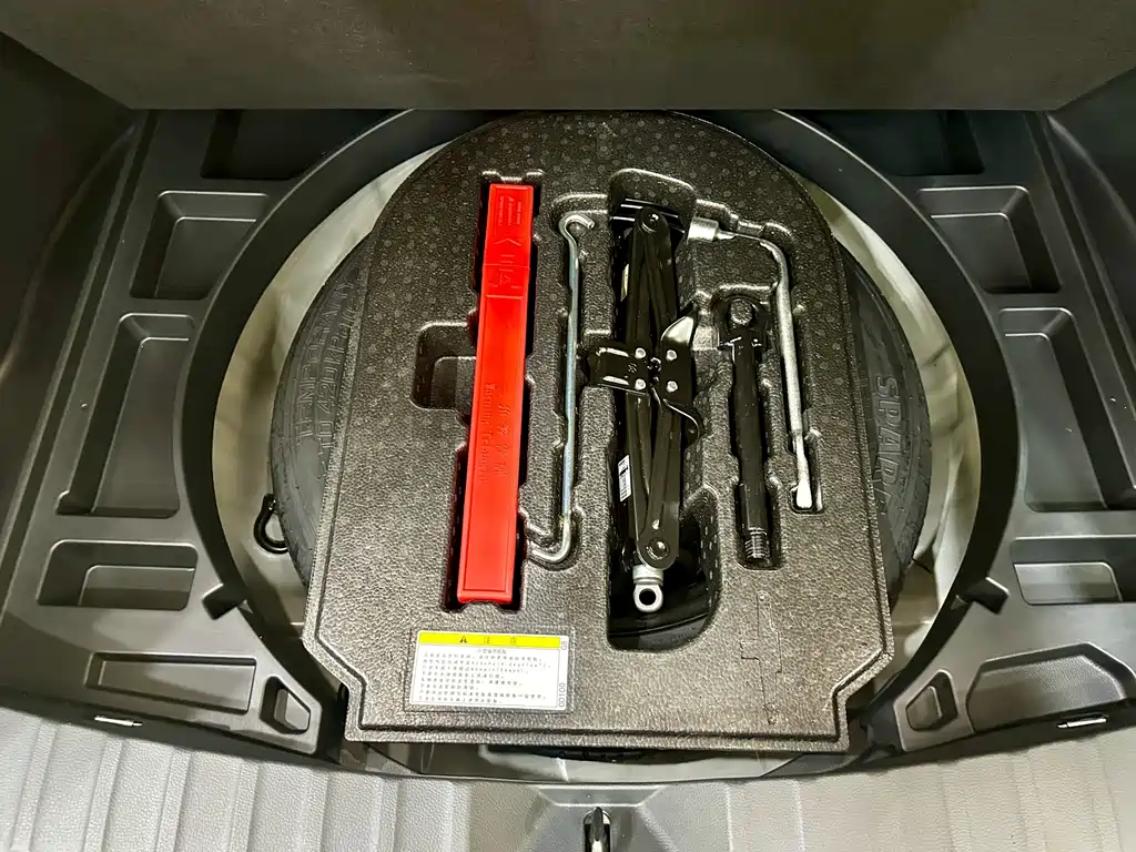 Toyota Frontlander — миниатюра 21