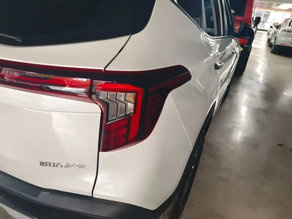 Kia Seltos — миниатюра 8