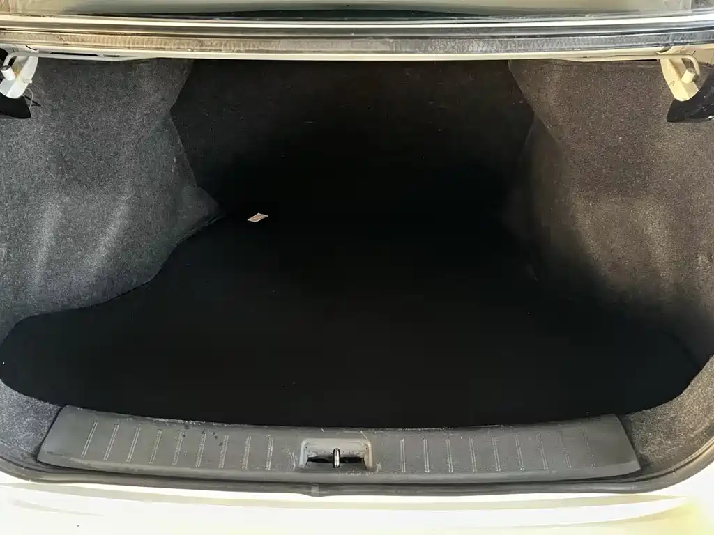 Nissan Sylphy — миниатюра 7