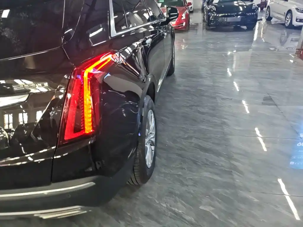 Cadillac XT5 — миниатюра 8