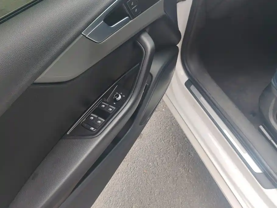 Audi A4L — миниатюра 7