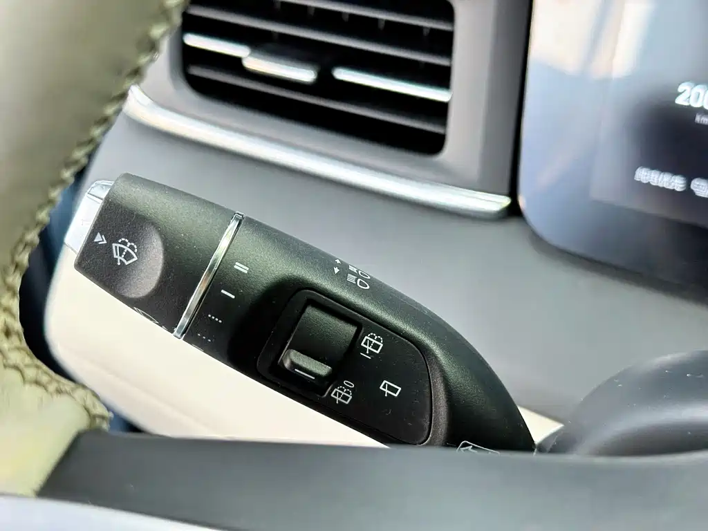 Li Auto Li ONE — миниатюра 14