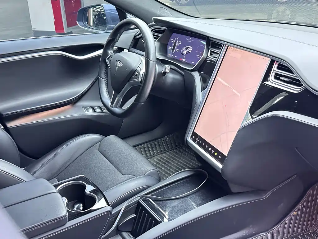 TESLA MODEL S